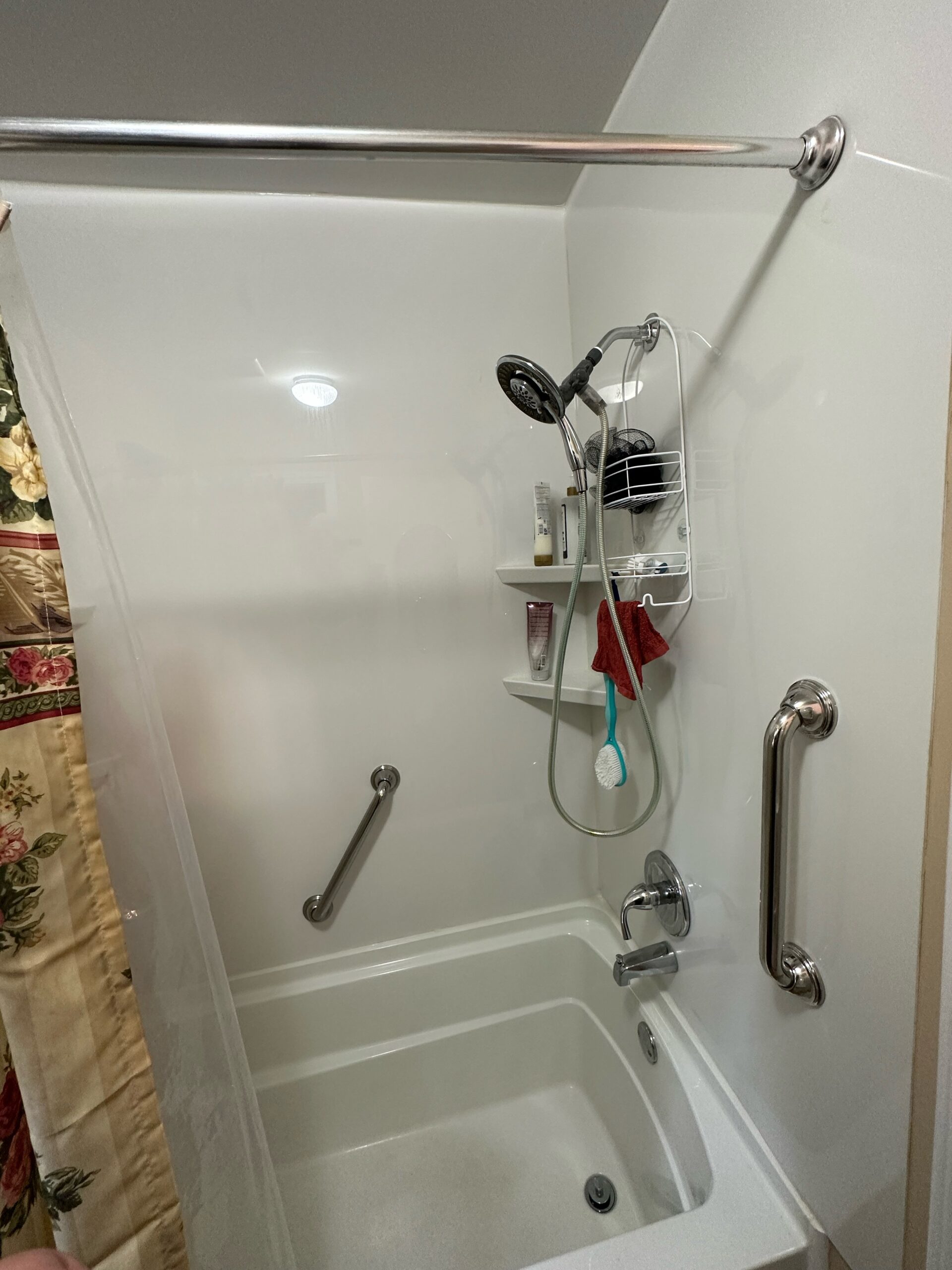 Shower & Tub Combo Installation In Seneca, SC
